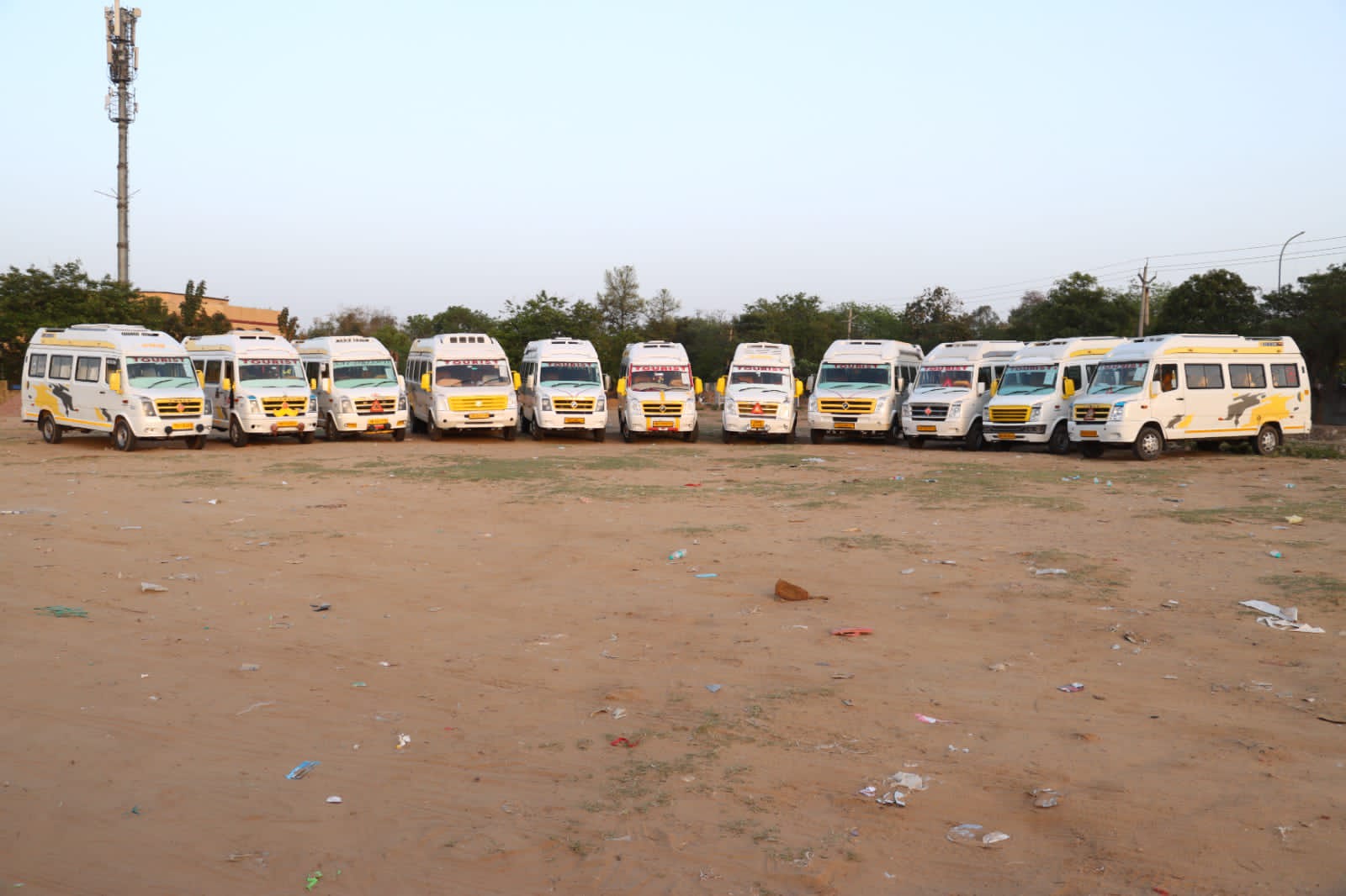 Tempo Traveller -20 Seater